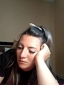 Gabrielaalialiali online show from April 20, 2026, 7:55 am