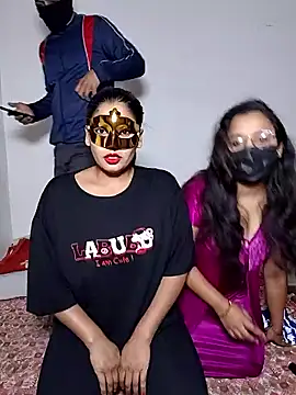 Snapshot of Heena-143 chatting on January 14, 2026, 4:10 pm Heena-143 online show from January 14, 2026, 4:10 pm