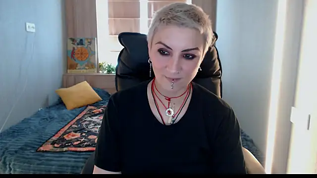 Sweet-n-Strong online show from June 14, 2026, 11:22 am