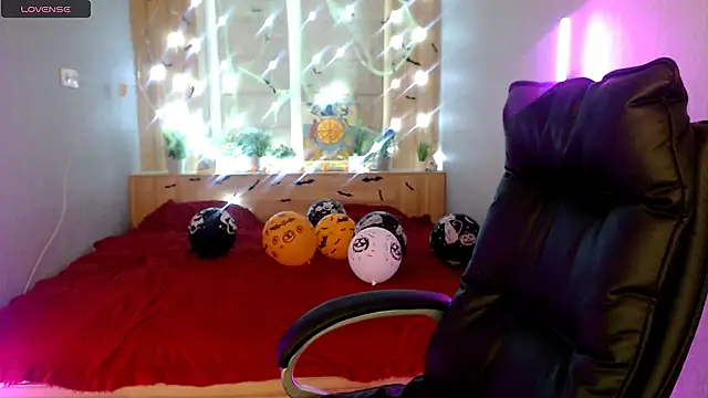 Sweet-n-Strong online show from November 17, 2025, 12:53 pm