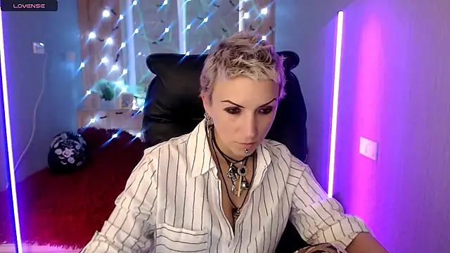 Sweet-n-Strong online show from November 7, 2025, 1:26 pm