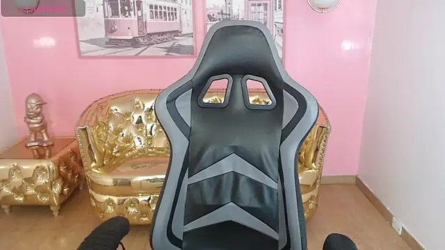 velvetvixen t online show from February 2, 2026, 12:48 pm