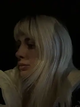 blondegirlx online show from January 18, 2026, 6:22 pm