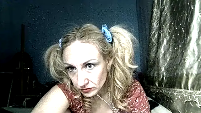 LilaniLoverx online show from December 15, 2025, 10:37 pm