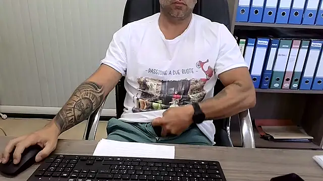 Evasionee online show from July 28, 2026, 2:13 pm