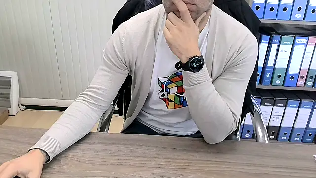 Evasionee online show from February 9, 2026, 7:17 am