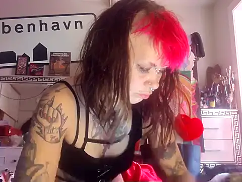 Snapshot of Godessofyourblood chatting on February 16, 2026, 11:31 am Godessofyourblood online show from February 16, 2026, 11:31 am