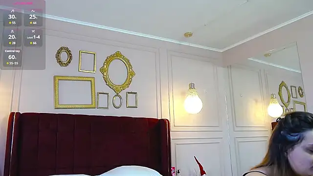 kittykelly online show from December 18, 2025, 7:02 am