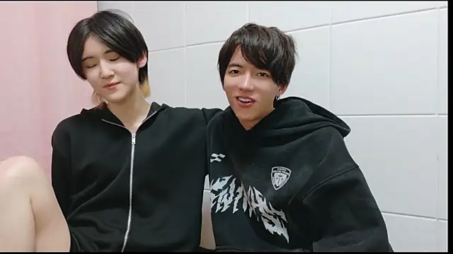 Snapshot of NORA_NEKO_2_2 chatting on November 26, 2025, 1:33 pm NORA NEKO 2 2 online show from November 26, 2025, 1:33 pm