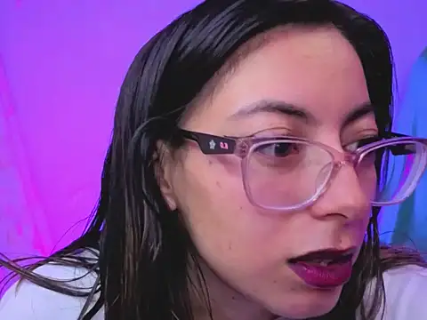 zylla storn online show from February 4, 2026, 8:20 am