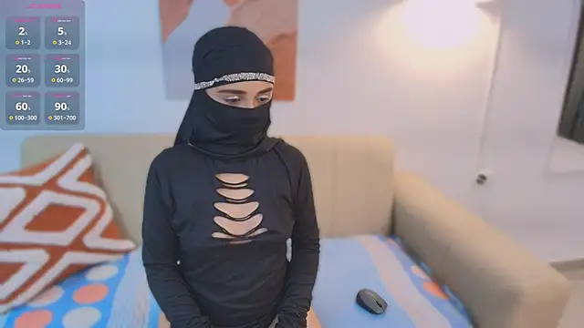 Lailaa lush online show from November 19, 2025, 7:08 am