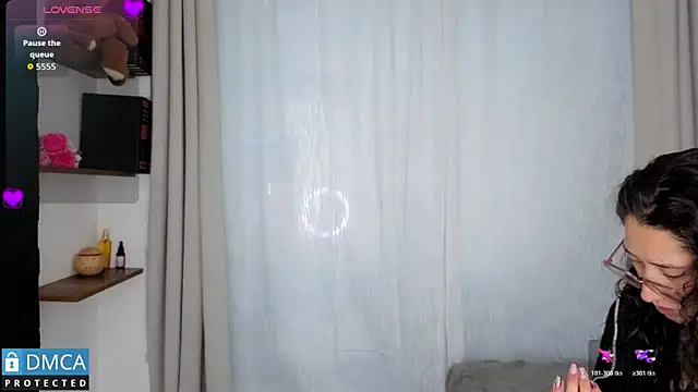 eva delight  online show from March 3, 2026, 11:06 am