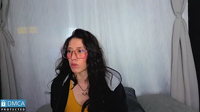 eva delight  online show from February 21, 2026, 11:01 am