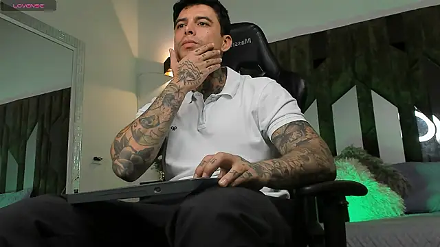 MATEO DILUCA online show from February 4, 2026, 11:00 pm