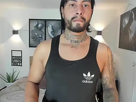 christopher palmerjs online show from November 6, 2025, 6:01 pm