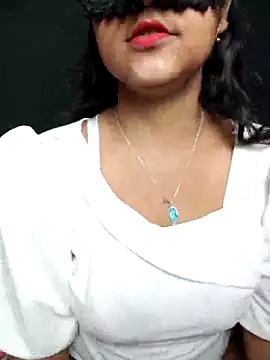 Mampykolkata online show from February 3, 2026, 10:31 am