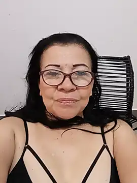 laliItaclark online show from July 10, 2026, 1:11 pm