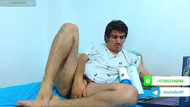 Snapshot of noah_miyake chatting on December 2, 2025, 4:14 am noah miyake online show from December 2, 2025, 4:14 am