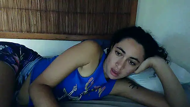 eleganceafterdark online show from November 24, 2025, 1:33 pm