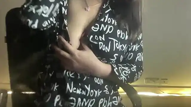 Snapshot of Naughty_Mow chatting on March 1, 2026, 4:51 pm Naughty Mow online show from March 1, 2026, 4:51 pm