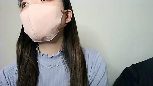 yua chan00 online show from November 14, 2025, 3:15 pm