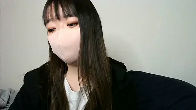 yua chan00 online show from November 13, 2025, 11:14 am