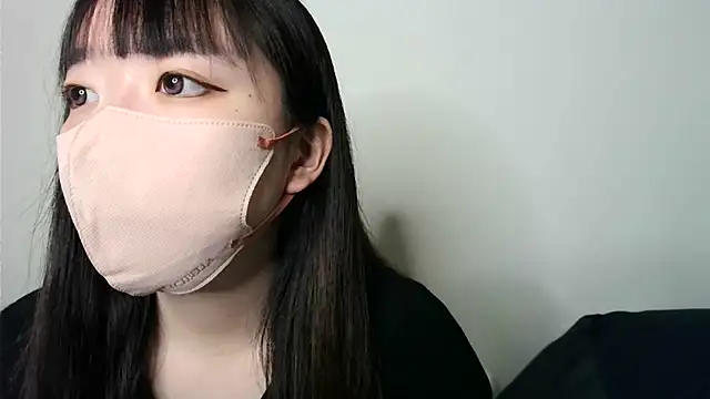 Snapshot of yua_chan00 chatting on February 15, 2026, 6:18 pm yua chan00 online show from February 15, 2026, 6:18 pm