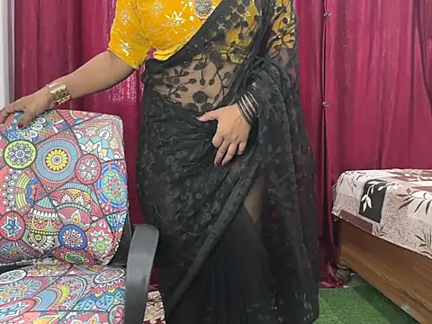 Snapshot of Ritika_janu chatting on April 6, 2026, 5:41 am Ritika janu online show from April 6, 2026, 5:41 am