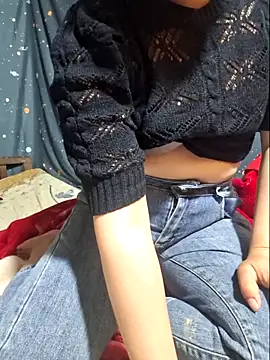 Phoena-a online show from April 26, 2026, 2:03 pm