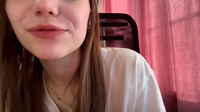 AliceStacy online show from October 26, 2025, 9:53 am