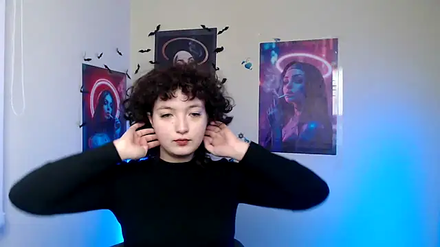 MissAriaa online show from December 1, 2025, 6:47 am