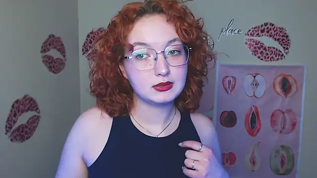 Snapshot of MissAriaa chatting on February 5, 2026, 7:21 pm MissAriaa online show from February 5, 2026, 7:21 pm