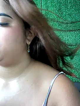 RileyFlame online show from December 19, 2025, 2:41 pm