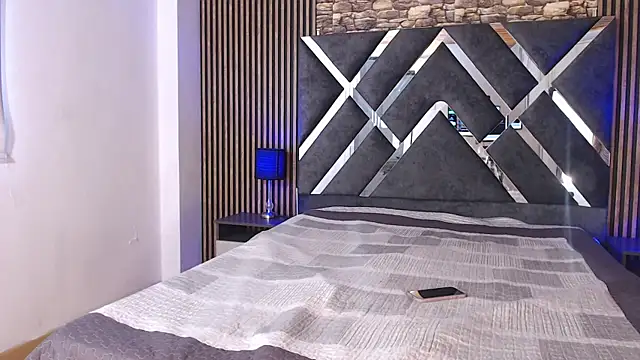 Kloeth hs online show from November 13, 2025, 11:58 am