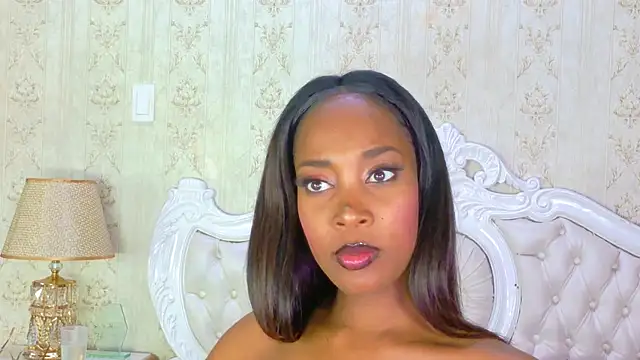Snapshot of Kelly_Swift chatting on July 17, 2026, 3:15 am Kelly Swift online show from July 17, 2026, 3:15 am