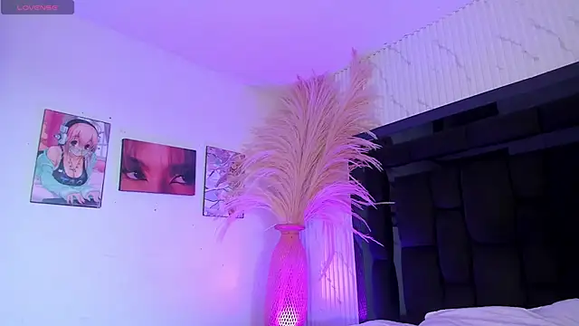 JanneBlossom  online show from July 17, 2026, 7:55 pm
