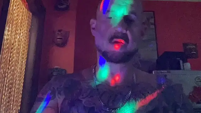 Snapshot of jackssss4 chatting on April 13, 2026, 2:43 pm jackssss4 online show from April 13, 2026, 2:43 pm