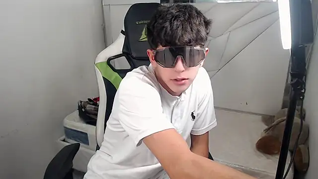 Cash G  online show from November 25, 2025, 9:04 pm