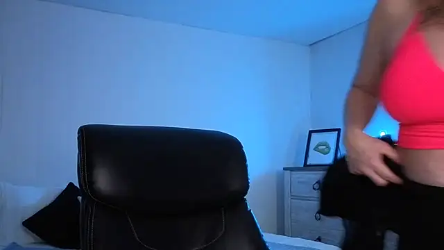 Koralynn 777 online show from April 8, 2026, 2:46 am