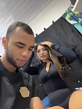 Hot2gether69 online show from November 12, 2025, 3:54 am