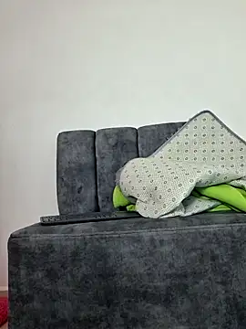 Mia fox29 online show from November 17, 2025, 11:58 am