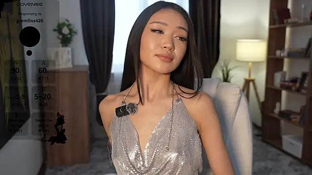 Snapshot of OnieClose chatting on March 7, 2026, 9:27 am OnieClose online show from March 7, 2026, 9:27 am