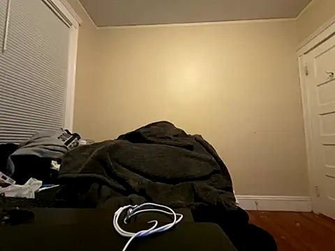 KeepItToMeOnly online show from November 10, 2025, 4:50 am