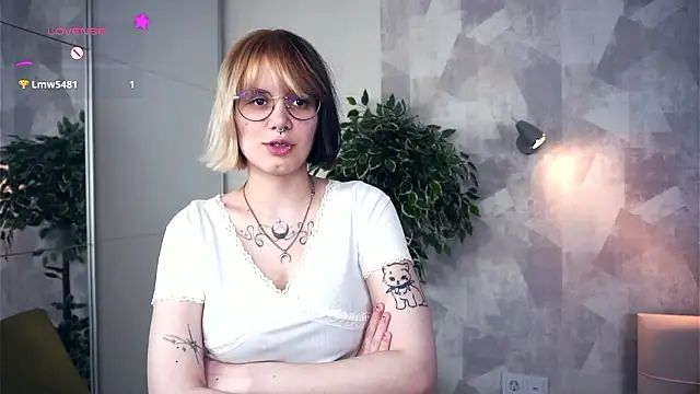 Snapshot of KellePourier chatting on February 5, 2026, 7:10 pm KellePourier online show from February 5, 2026, 7:10 pm