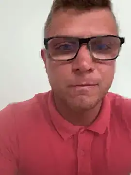 PolishBoy1995 online show from June 18, 2026, 3:17 pm