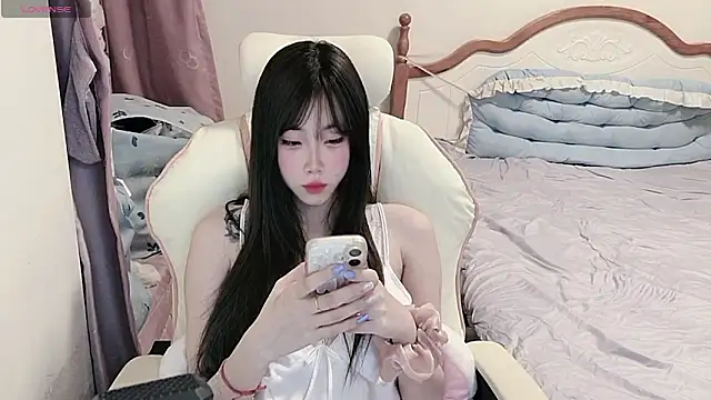 Vivian-88 online show from June 7, 2026, 4:23 pm