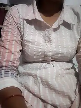 Snapshot of Hot-Rubyy chatting on April 7, 2026, 6:32 pm Hot-Rubyy online show from April 7, 2026, 6:32 pm