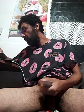 Snapshot of AlanMargin chatting on November 22, 2025, 9:35 pm AlanMargin online show from November 22, 2025, 9:35 pm