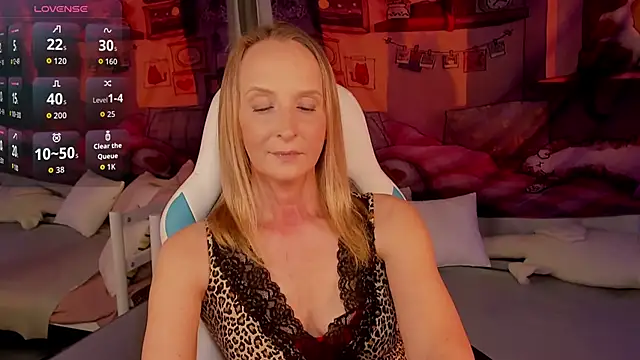 Snapshot of ScarlettPalmer chatting on May 27, 2026, 10:55 am ScarlettPalmer online show from May 27, 2026, 10:55 am
