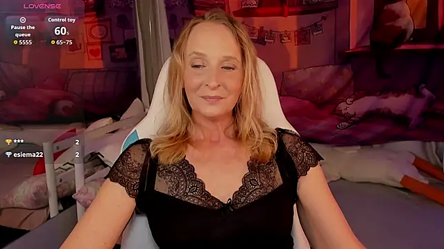 Snapshot of ScarlettPalmer chatting on June 10, 2026, 11:00 am ScarlettPalmer online show from June 10, 2026, 11:00 am